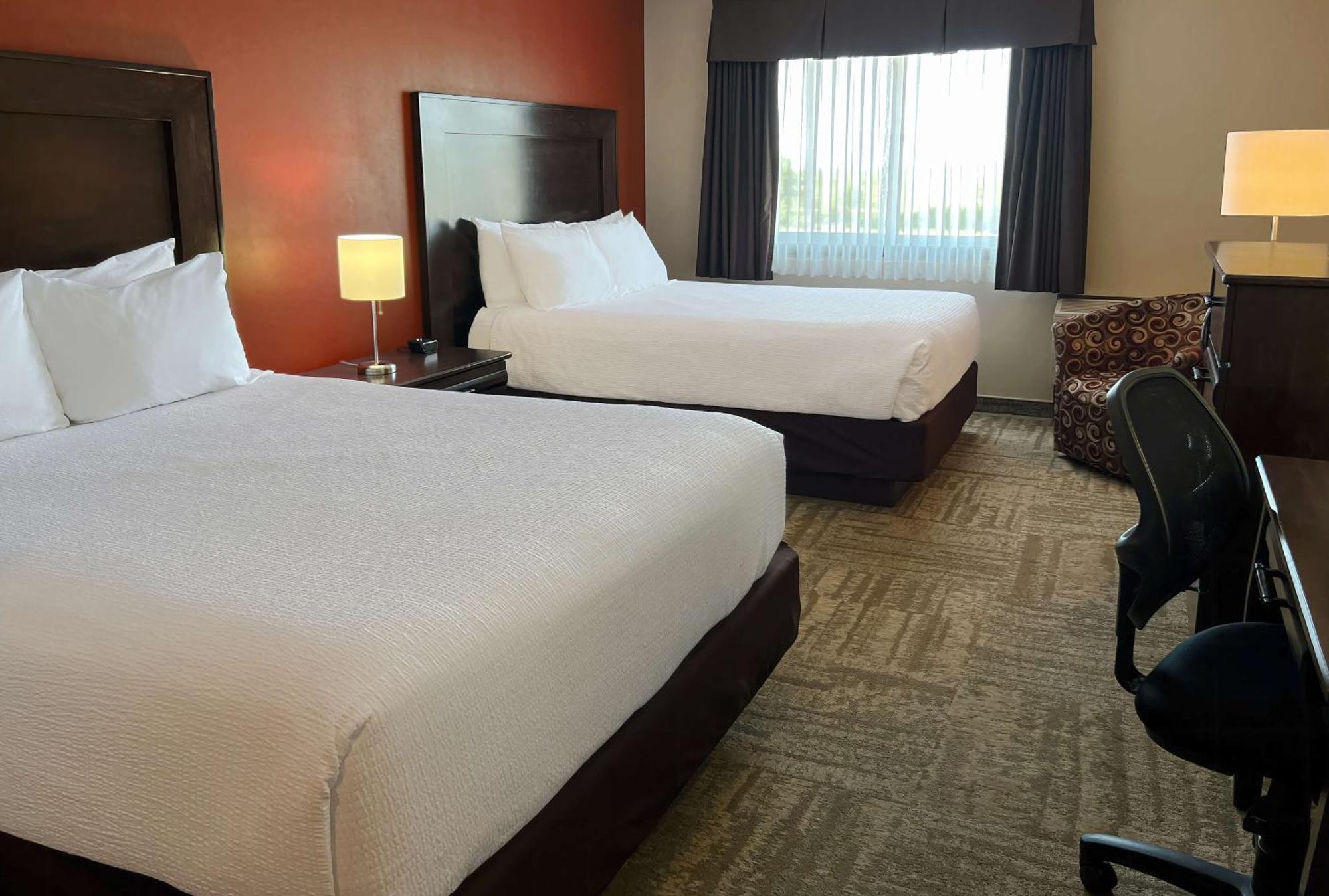 Coast Swift Current Hotel Zewnętrze zdjęcie